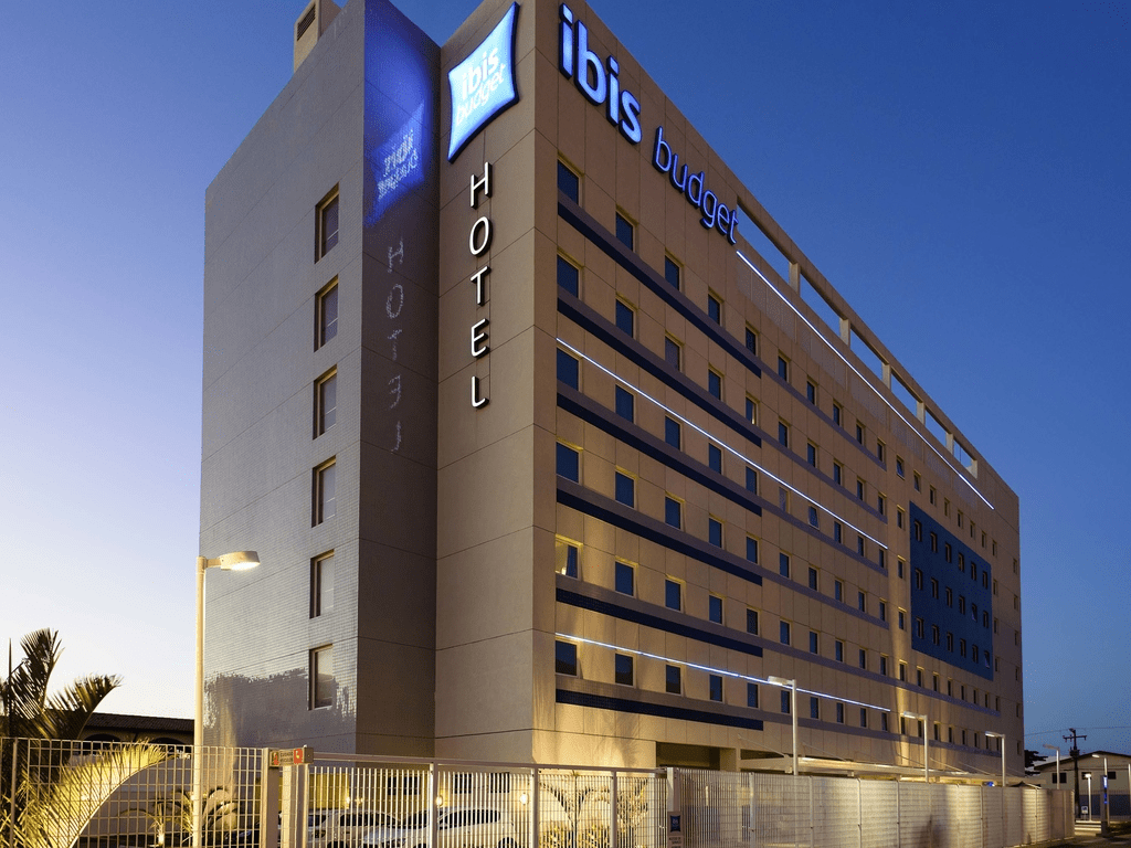 Fachada Hotel Ibis Budget - Aracaju SE - Fonte: Divulgação