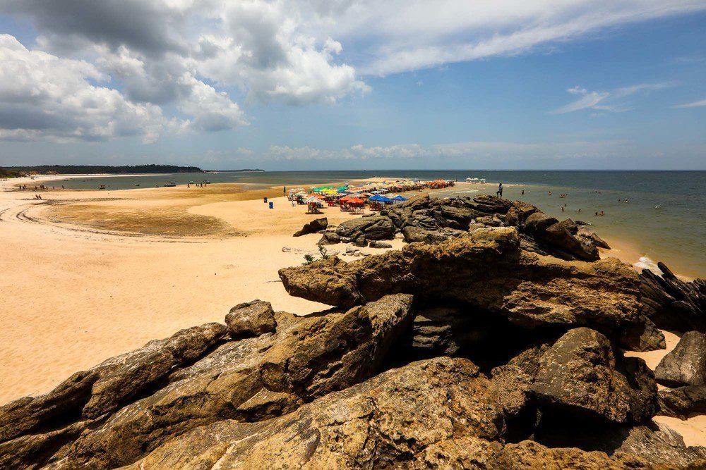 Praia: Ponta das pedras