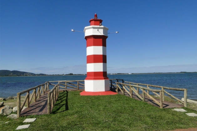 Farol do Pontal de Itapoa - Curitiba - Prefeitura de Itapoa