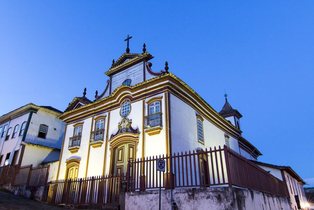 Igreja Nossa Senhora do Carmo, em Diamantina, MG. Fonte: Descubra Minas.