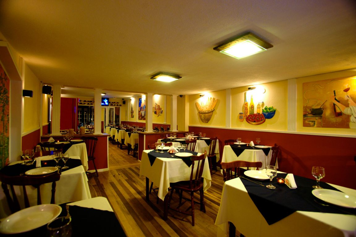 Restaurante Fondue Mezzanino na Boulevard Genève - Campo do Jordão - emcamposdojordao.com.br