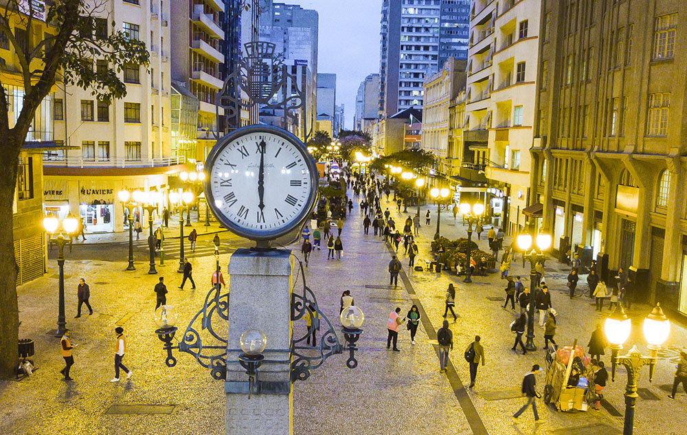 Compras - Curitiba - Rua das Flores