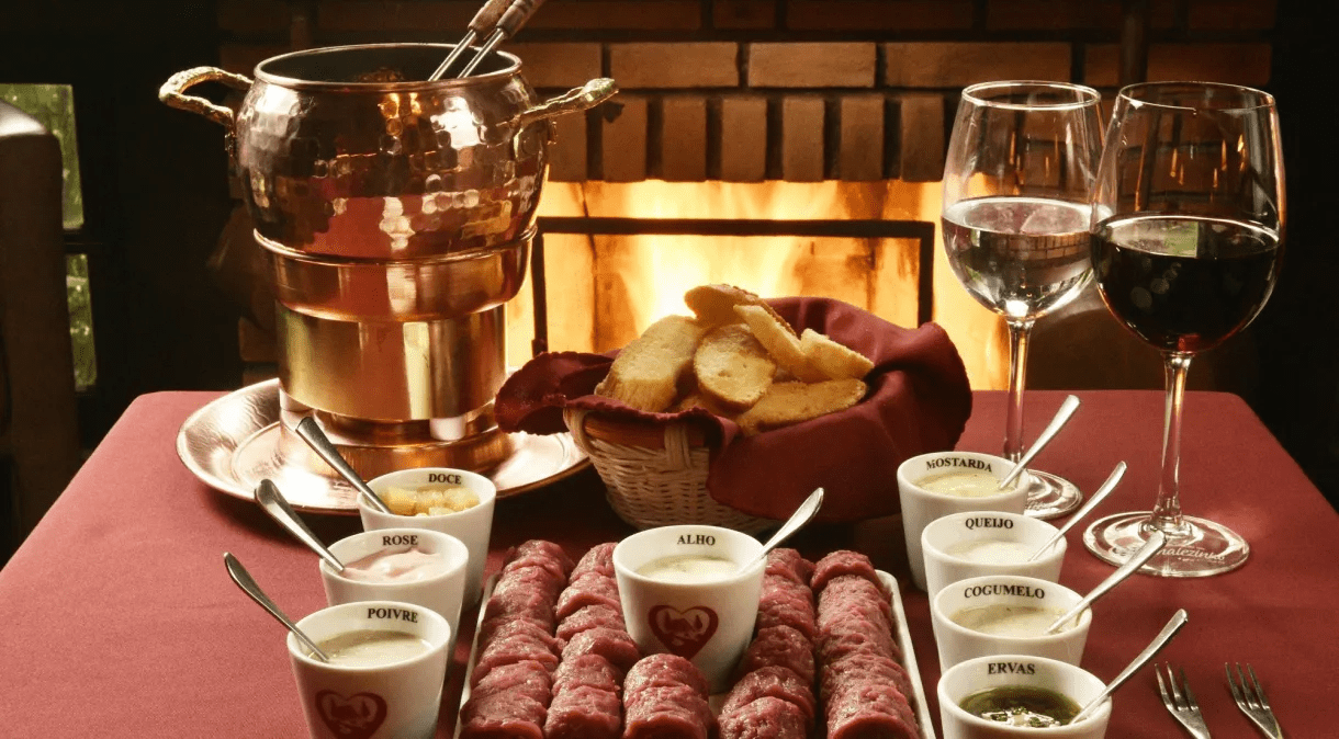 Tradicional Fondue - Campos do Jordão - CNN Brasil