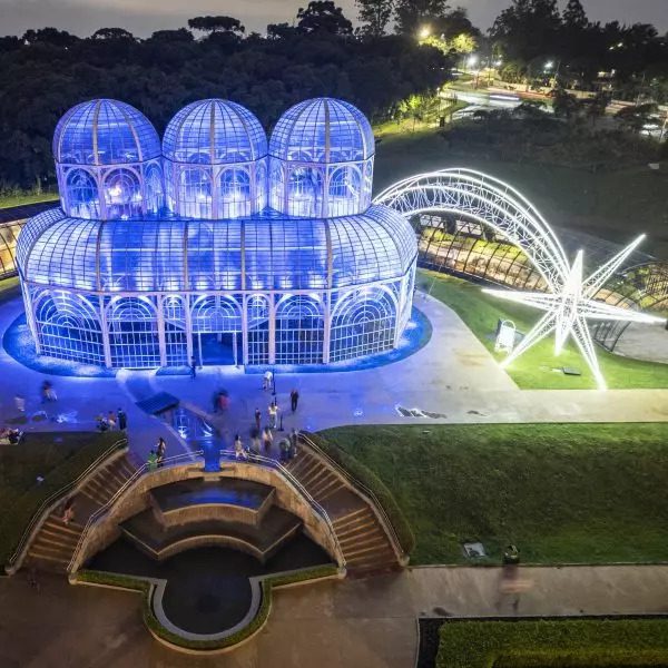 Curitiba a noite - Jardim Botânico