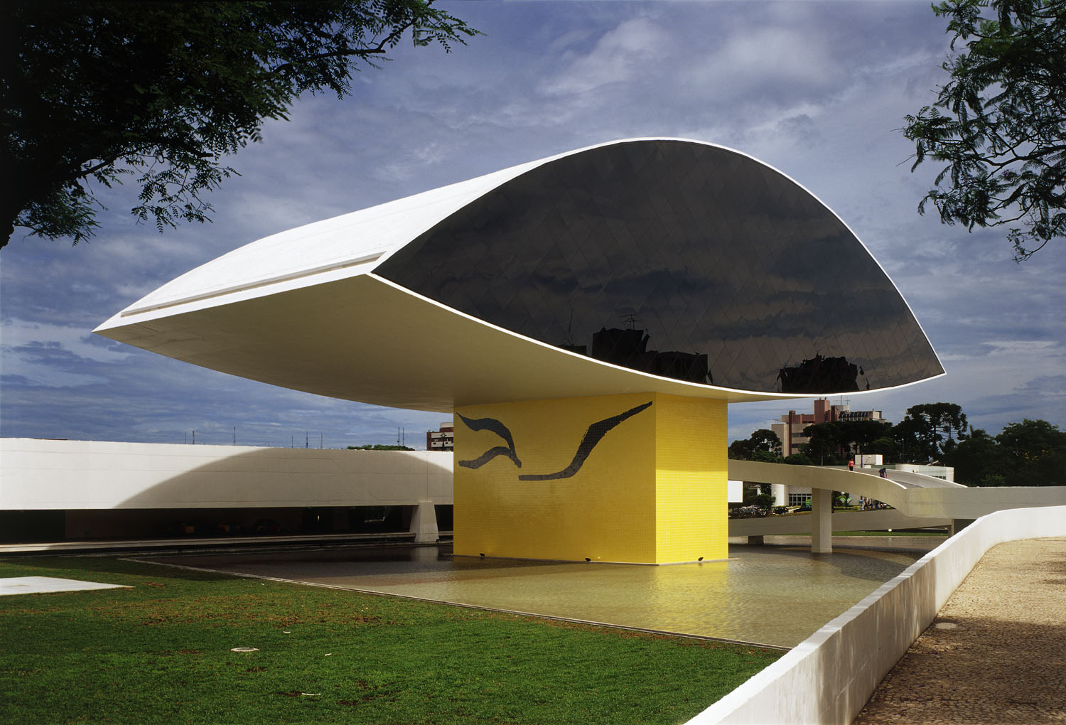 Museu Oscar Niemeyer - Curitiba - Nelson Kon