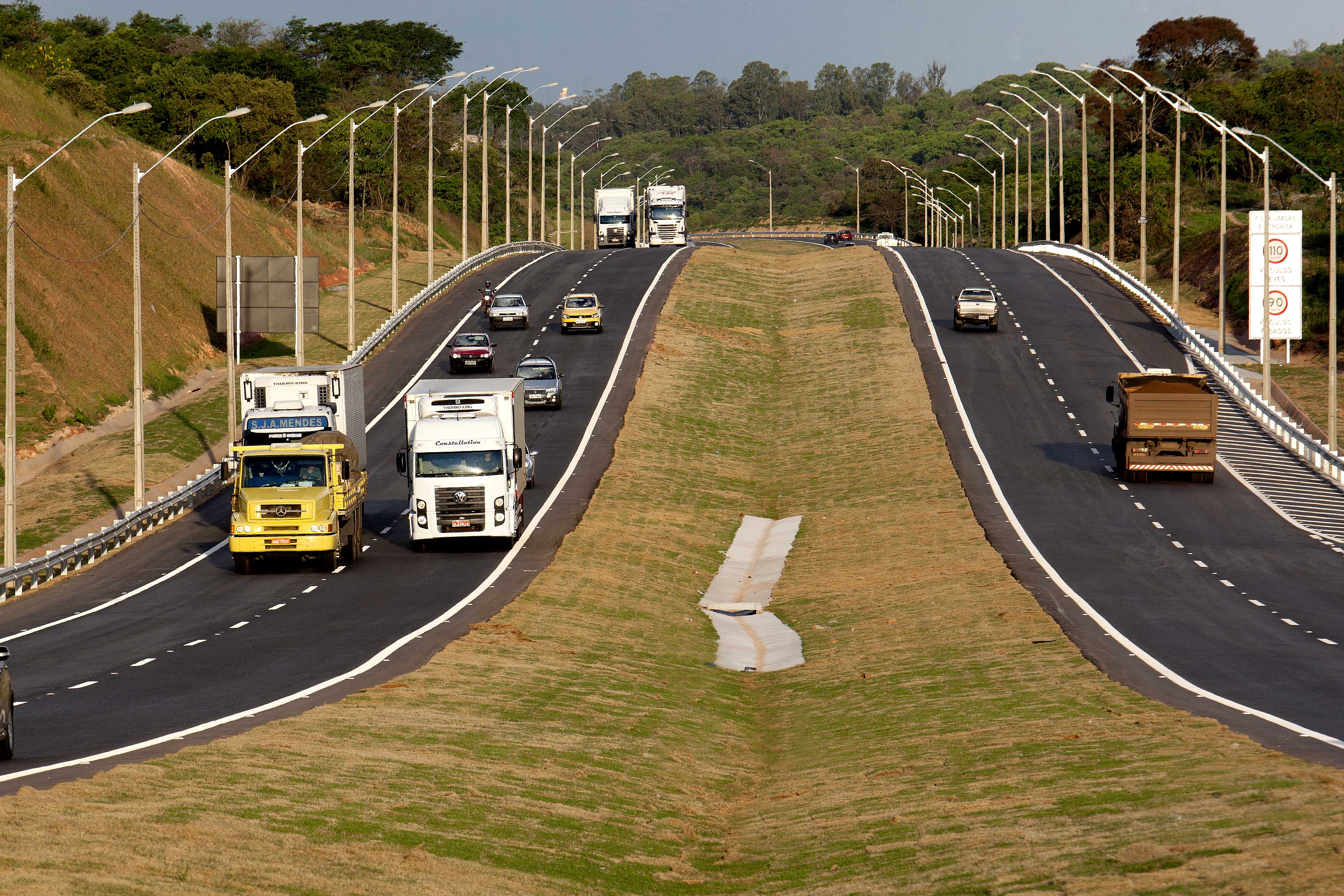 Rodovia Fernão Dias - Monte Verde - Estradas.com