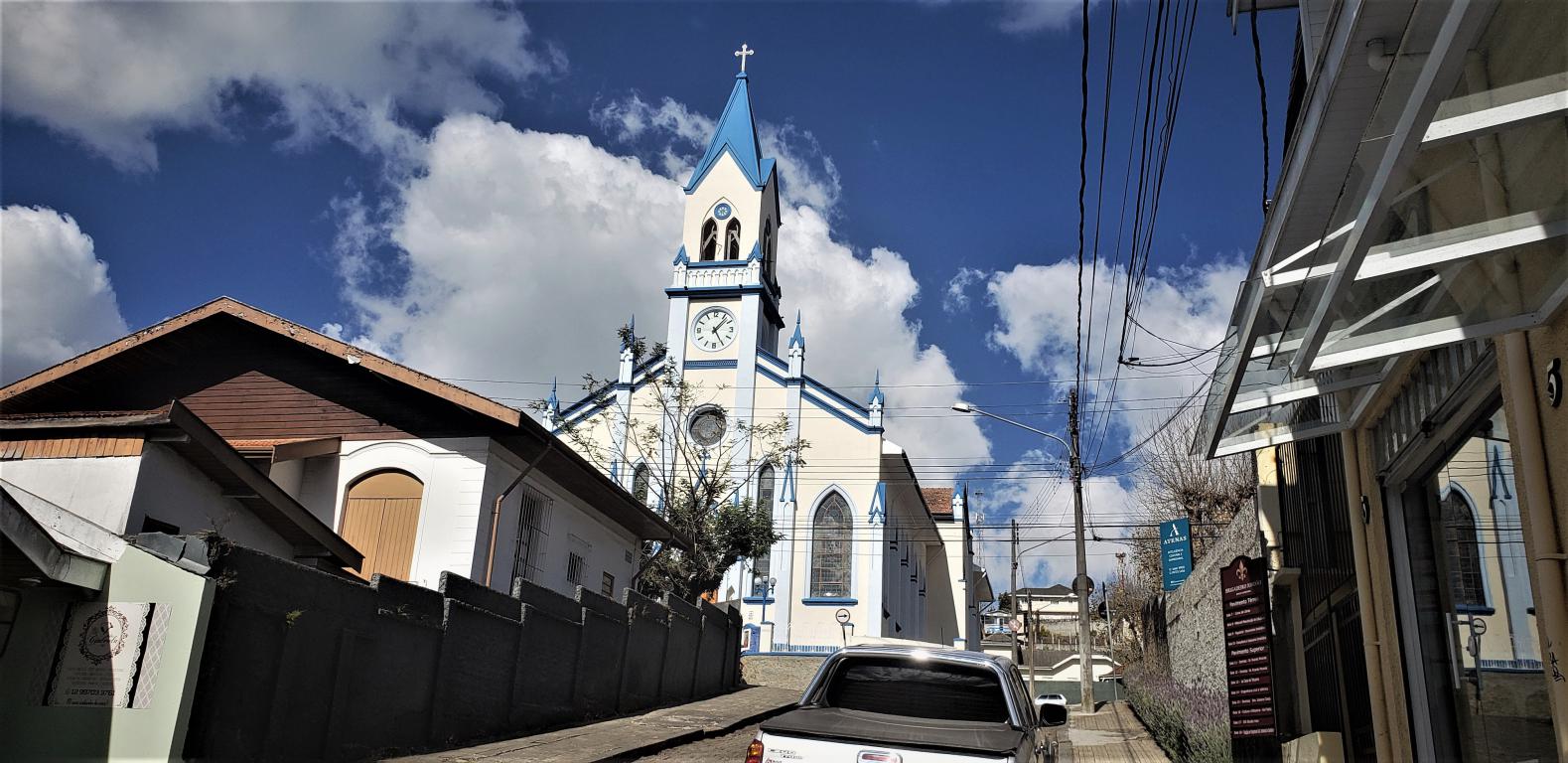 Igreja Santa Teresinha do Menino Jesus - Campos do Jordão - portal netcampos