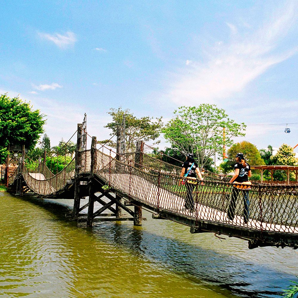 Ponte Pênsil - Ilha dos Piratas - Beto Carrero World