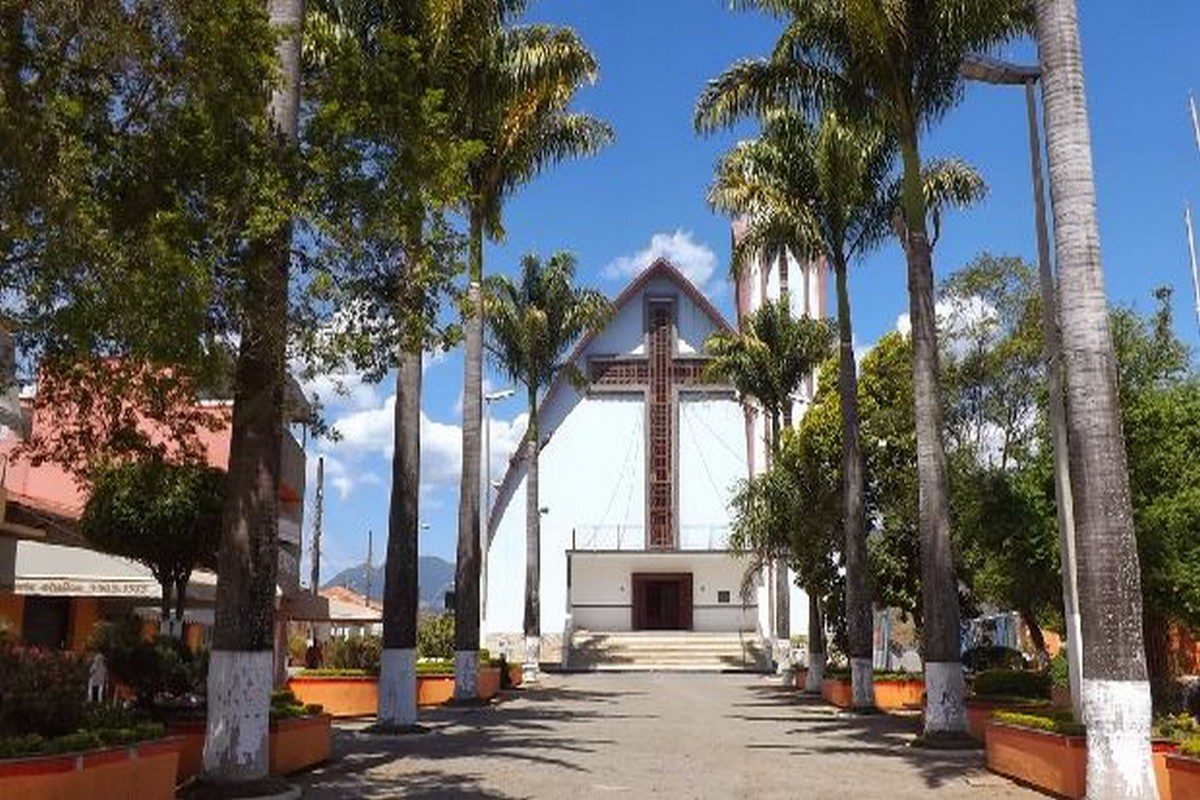 Igreja Matriz de São José em Itamonte MG - guiadoturismobrasil.com