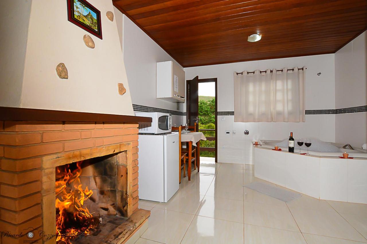 Chalés Leopoldo - Monte Verde - Booking