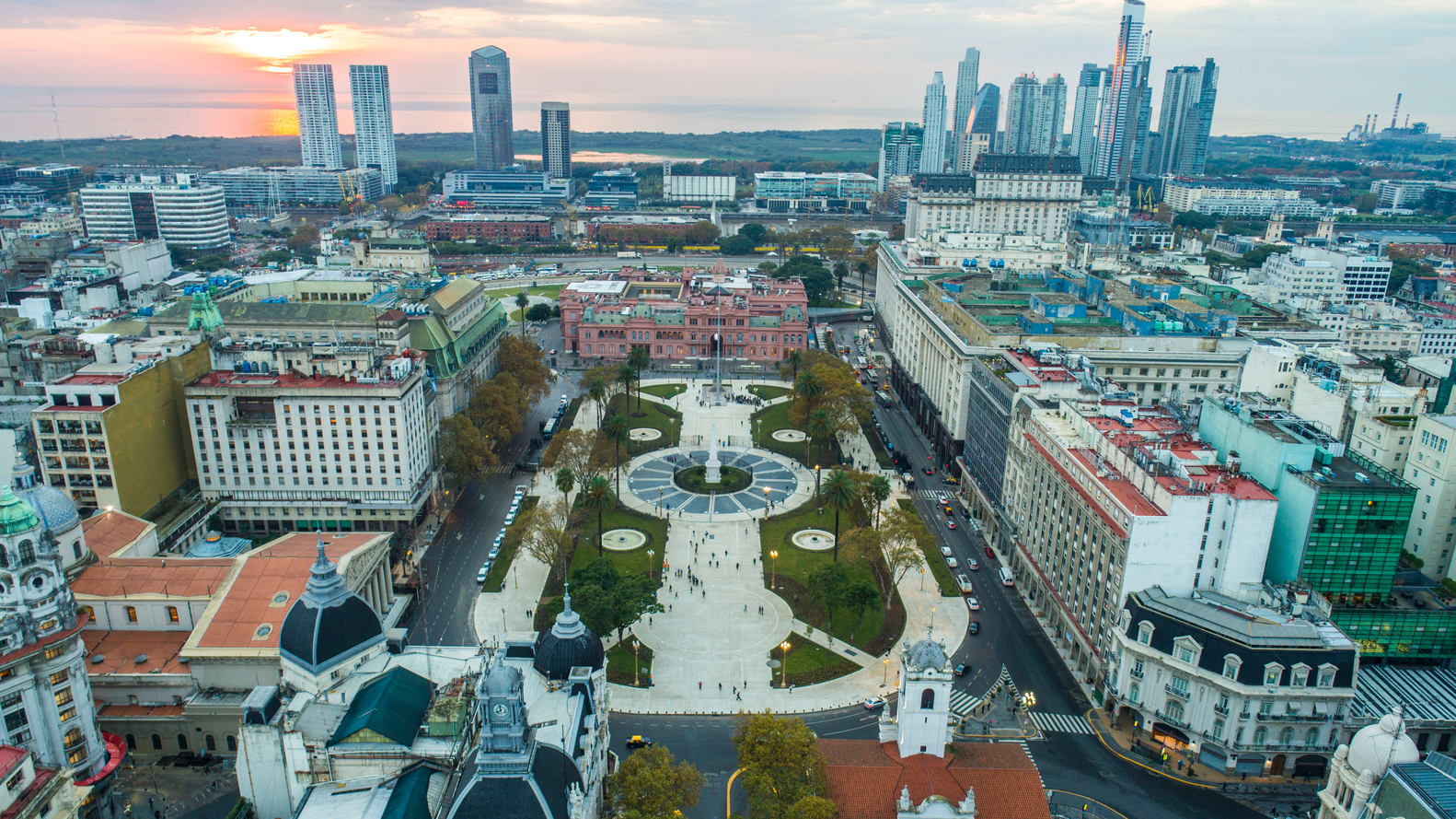 Plaza de Mayo - Buenos Aires - Studio New-Art Shutterstock