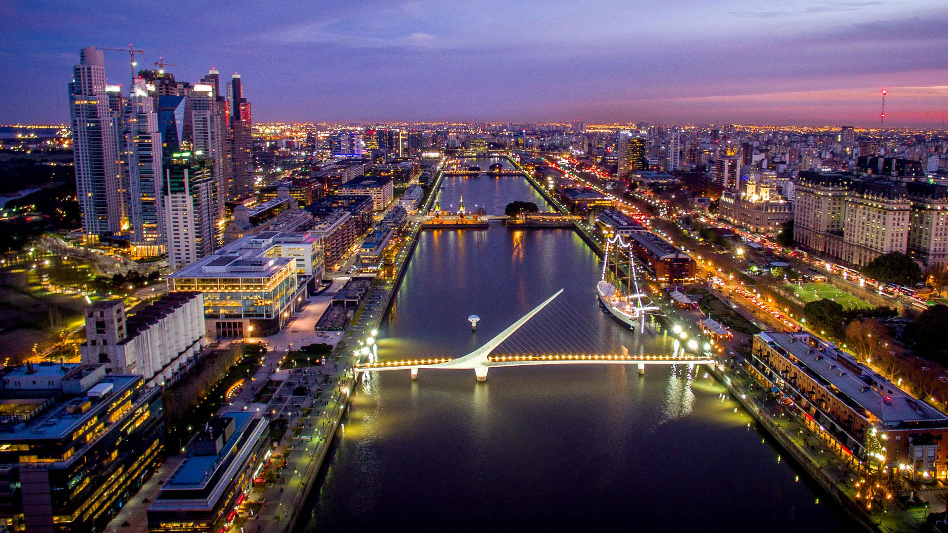 Puente de La Mujer - Buenos Aires - Windows Spotlight Images