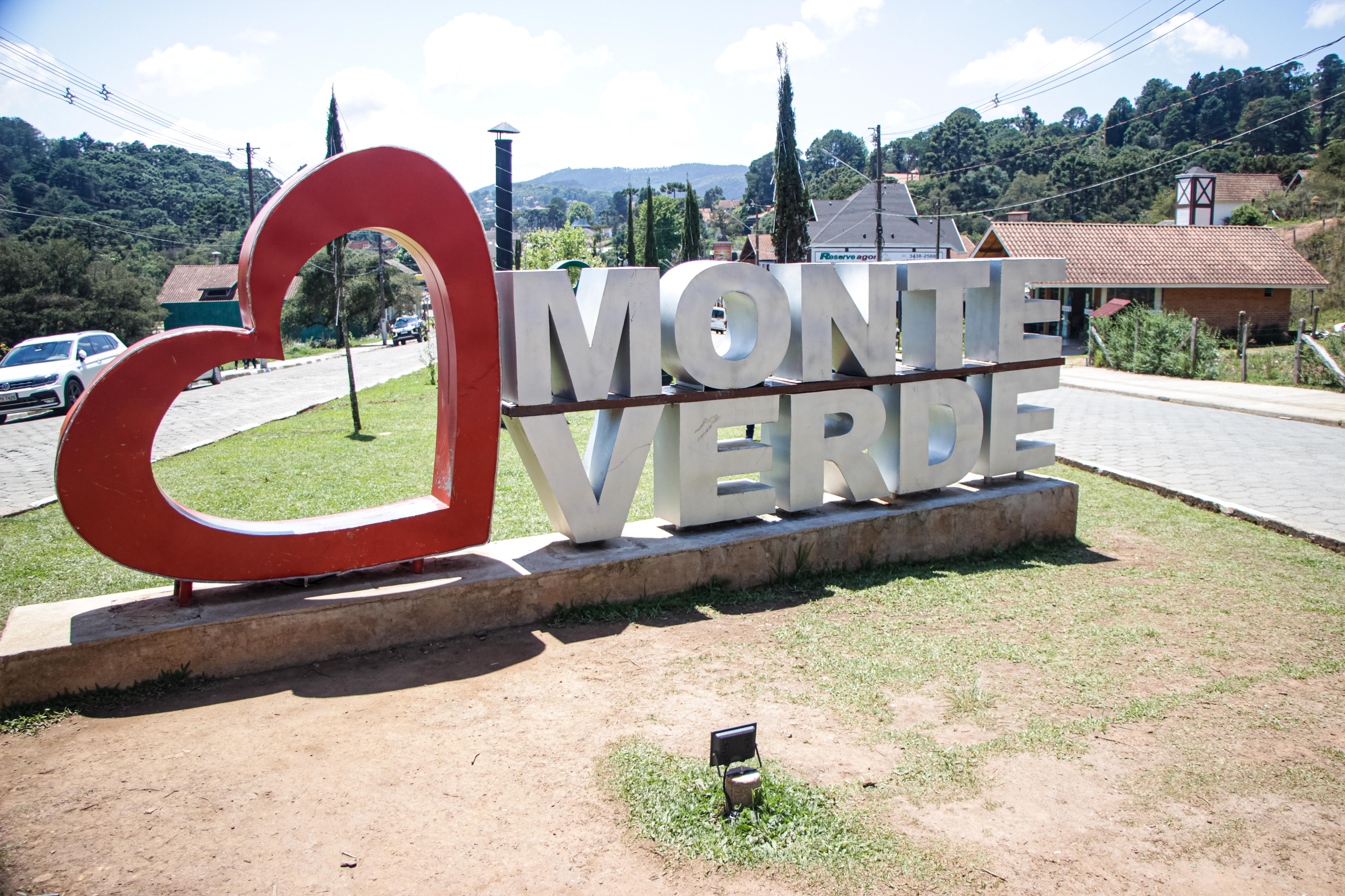 Letreiro em Monte Verde - mystras.co/