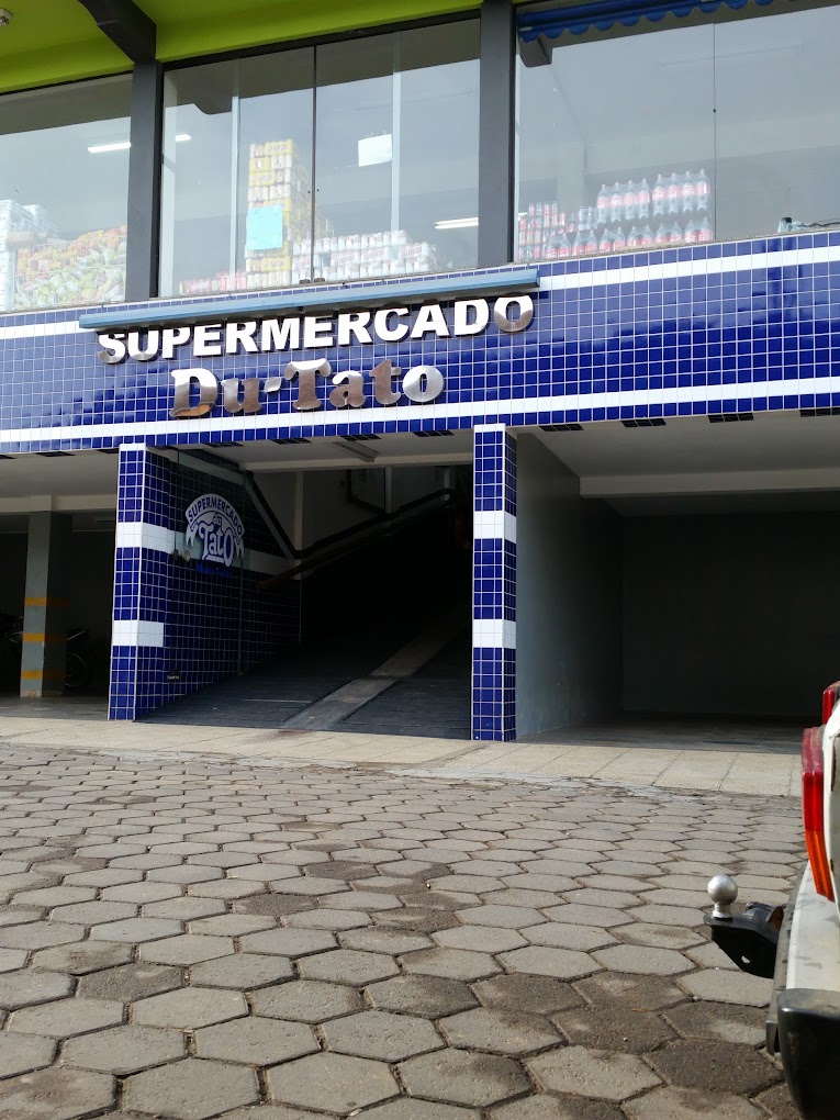 Fachada do Supermercado Du Tato em Monte Verde