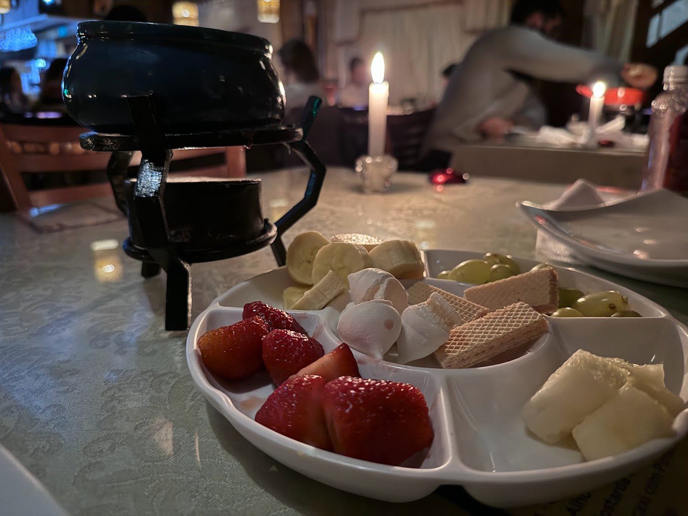 Fondue de Frutas com Chocolate no Mont Vert A Casa do Fondue em Monte Verde