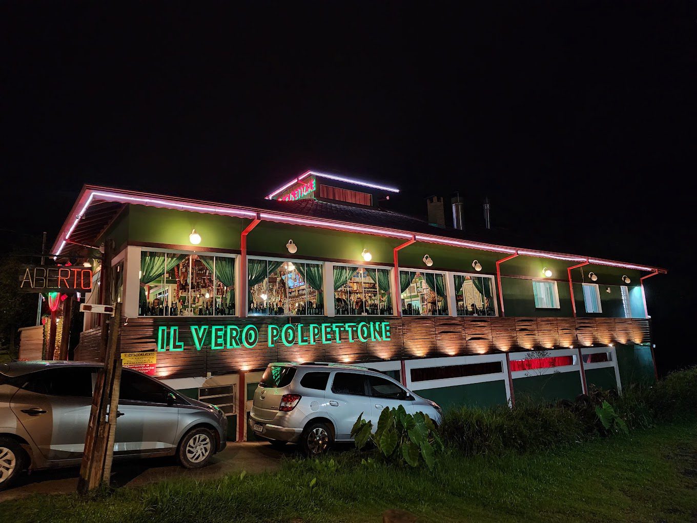 Fachada da Cantina Portale di Napoli em Monte Verde