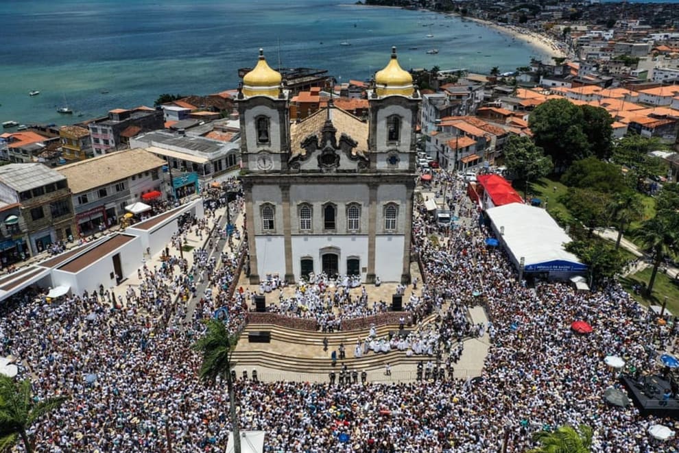 Foto aérea da lavagem da Igreja do BonfiM em Salvador