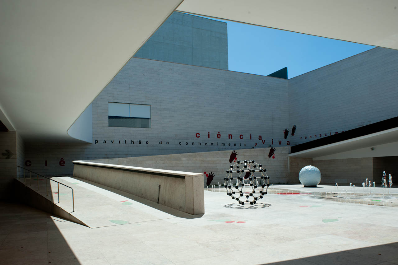 Entrada do Pavilhão do Conhecimento - Lisboa - Portugal