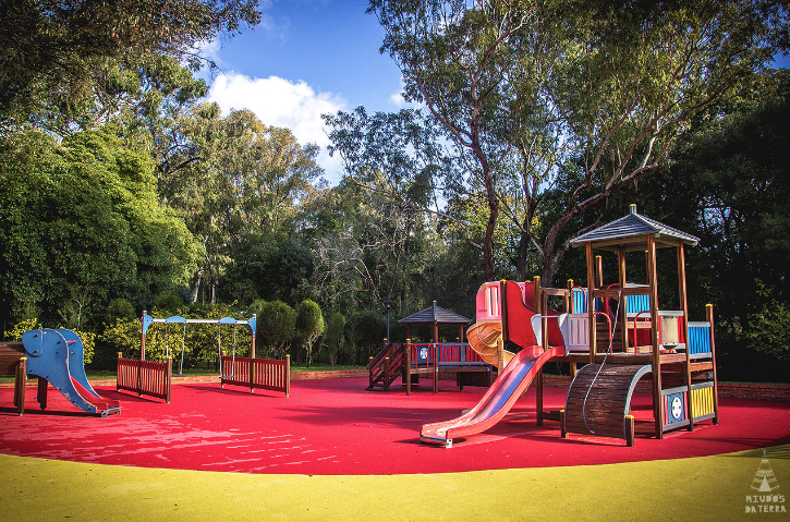 Brinquedos no Parque infantil em Lisboa, Portugal - Foto Site: Miúdos da terra