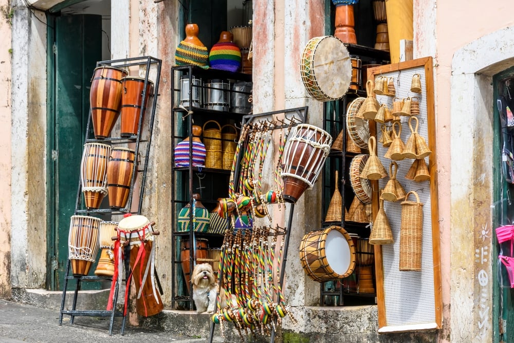 Itens decorativos para compra no Pelourinho