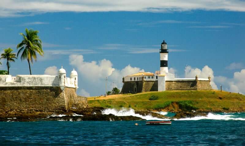 Vista panorâmica do Museu no Farol da Barra em Salvador no estado da Bahia