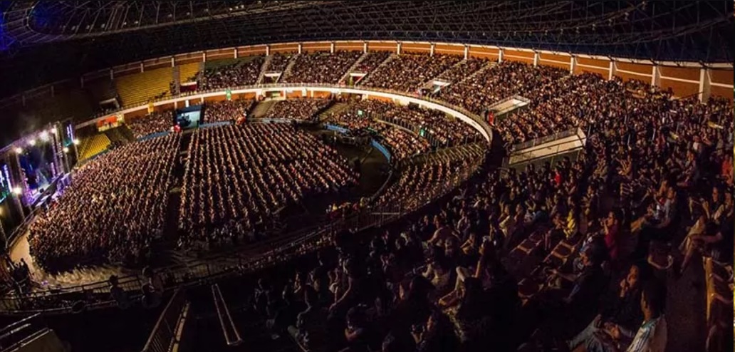 Público na arquibancada do Arena BRB Mané Garrincha, Brasília