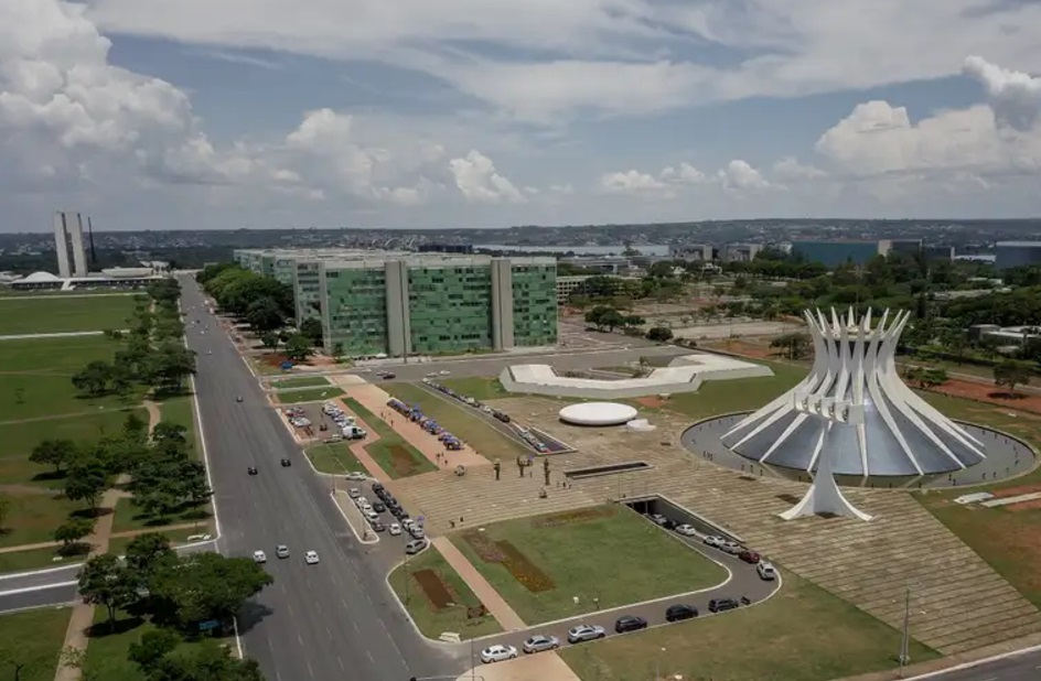 Catedral e Esplanada dos Ministérios