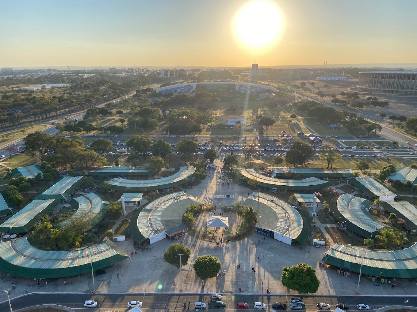 Vista aérea da Feira da Torre de TV, Brasília