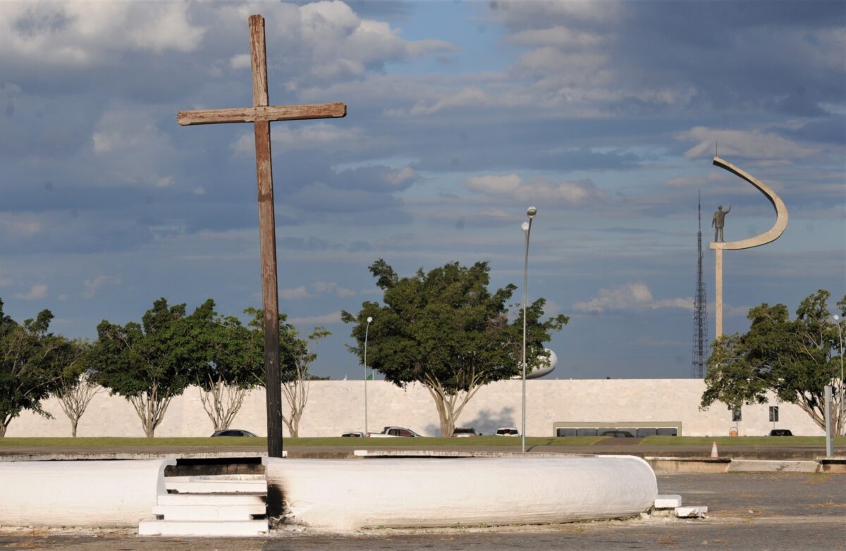 Praça do Cruzeiro - Memorial JK