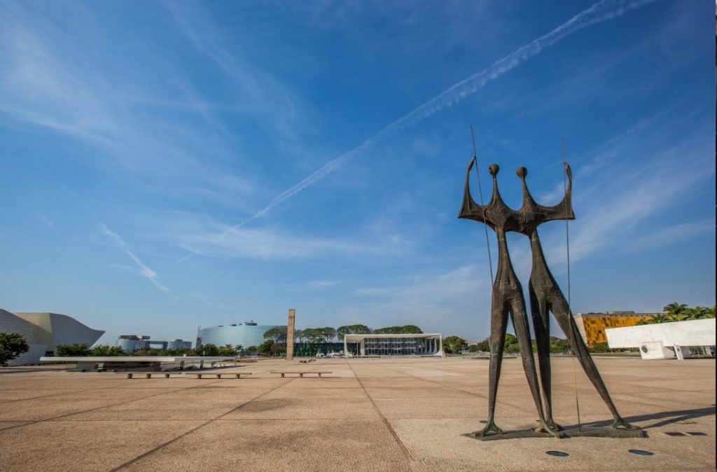 Praça dos Três Poderes, Panteão, Casa de Chá, Espaço Lúcio Costa, Dois Candangos