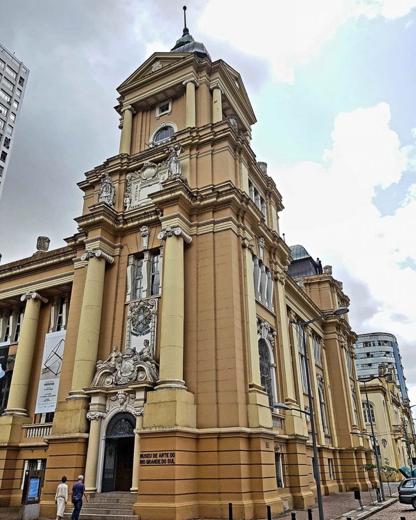 Fachada do Museu de Arte do Rio Grande do Sul, Porto Alegre