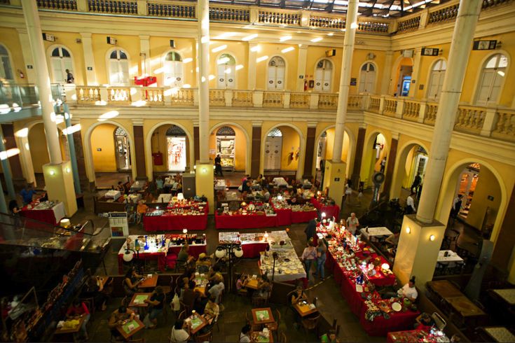 Interior do Mercado Público de Porto Alegre