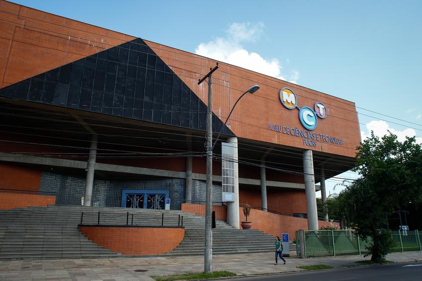 Fachada do Museu de Ciência e Tecnologia da PUCRS. POrto Alegre