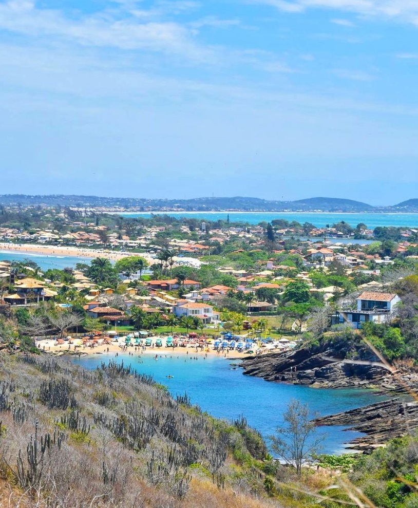 Vista de cima Praia da Ferradurinha Búzios